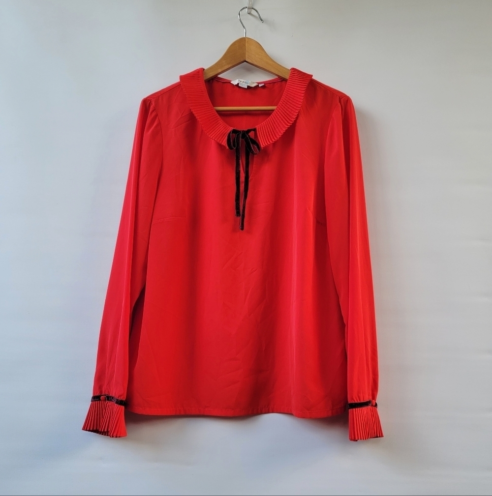 Boden Red Frieda Pleated Peter Pan Collar Velvet Neck Tie Bow Blouse Size 12 - Picture 7 of 16